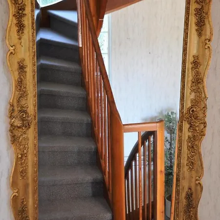 Retro بيت ضيافة ريفينتيز